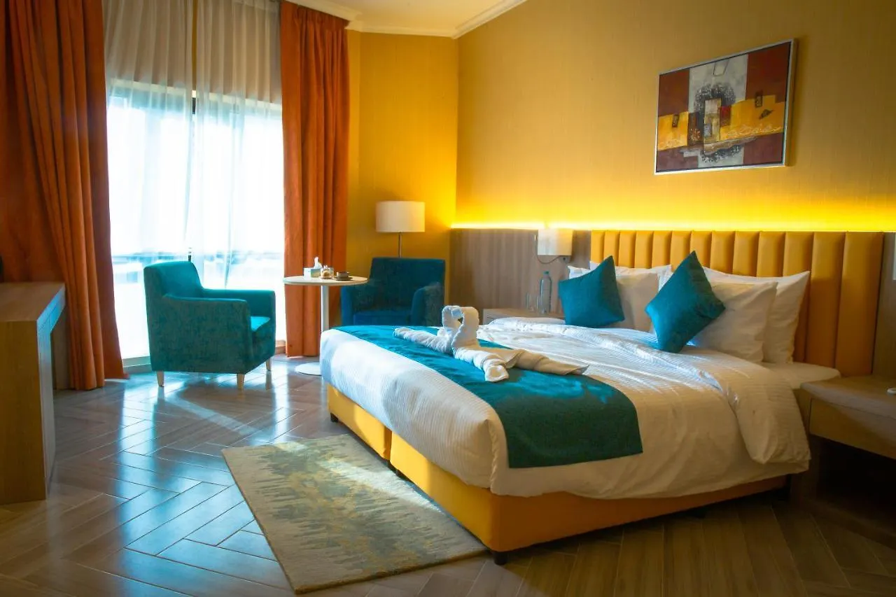 ***  Six Seasons Hotel Dubai United Arab Emirates