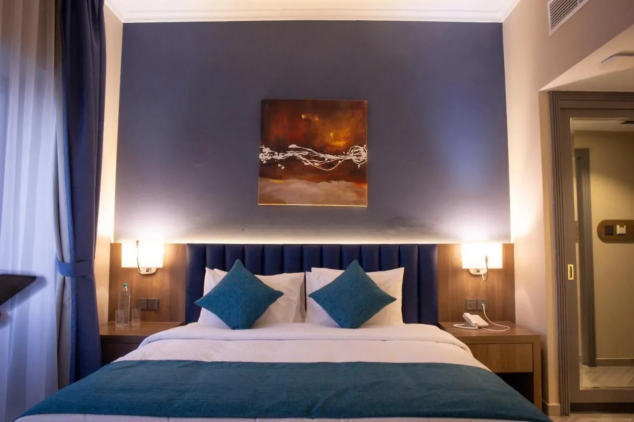 Six Seasons Hotel Dubai