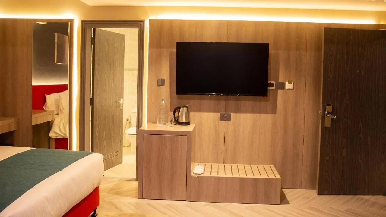 Six Seasons Hotel Dubai 3*,  United Arab Emirates